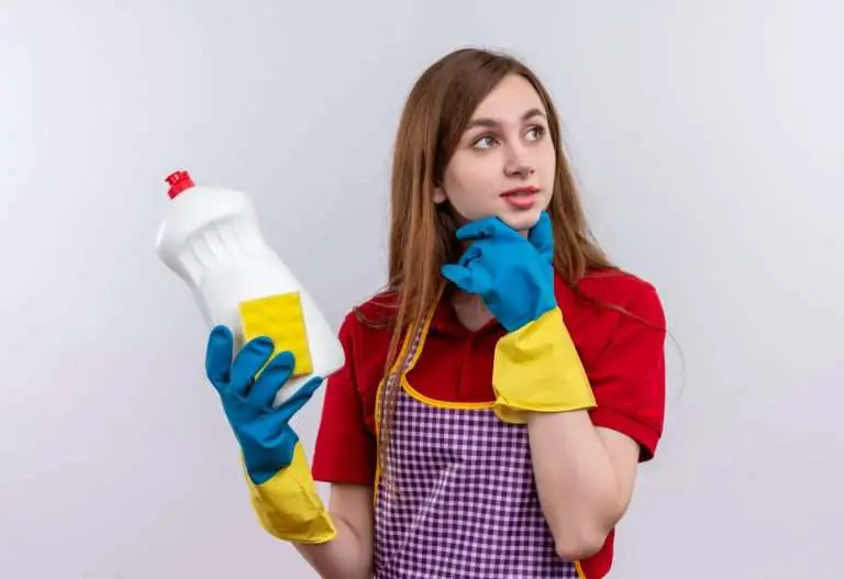 15 Utilizzi Sorprendenti dell’Ammoniaca Profumata per Pulire la Casa